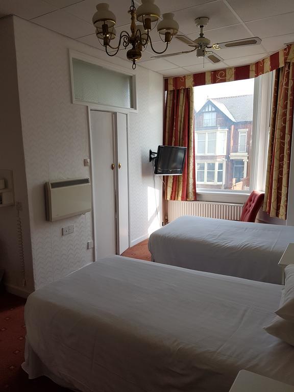 The Chadwick Hotel Lytham St Annes Exterior foto